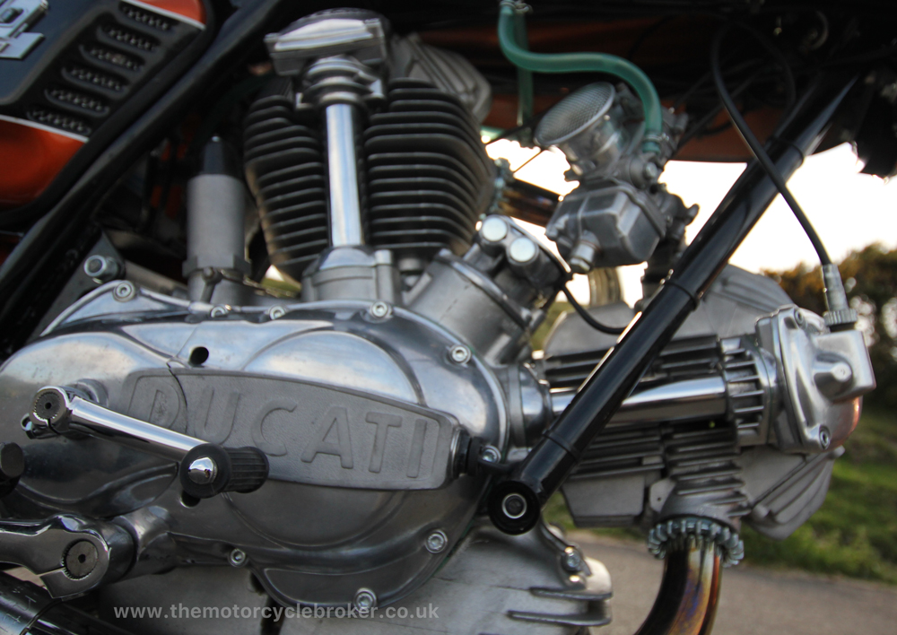 1974 Ducati GT750 motor