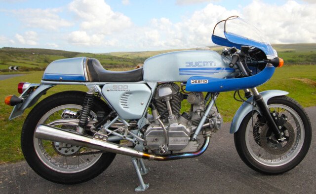 1976 Ducati 900SS RHS1