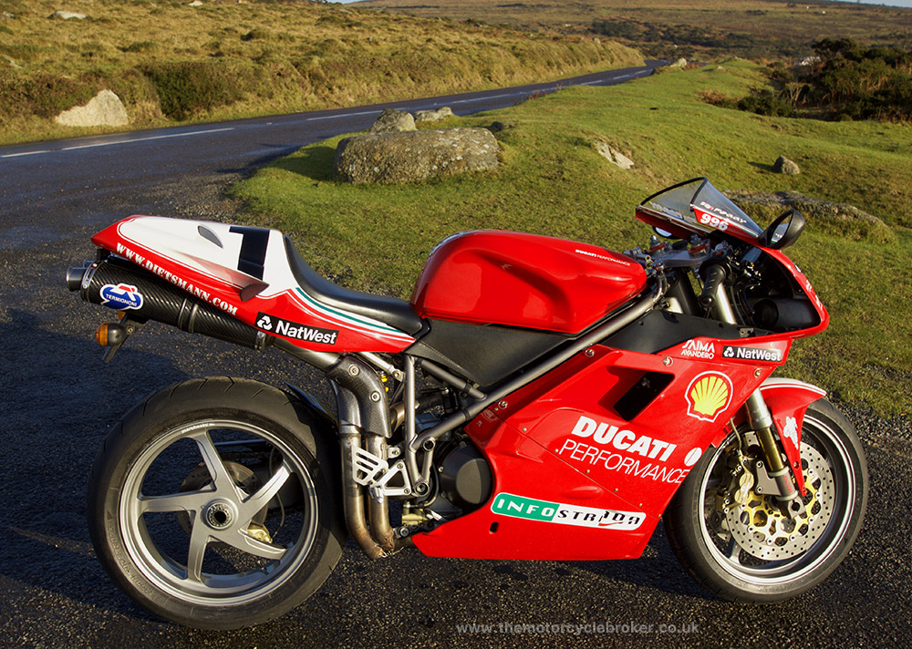 2000 Ducati 996 SPS Factory Replica 1