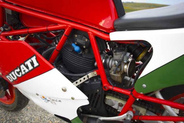 Ducati 750F1 tricolor LHS moto