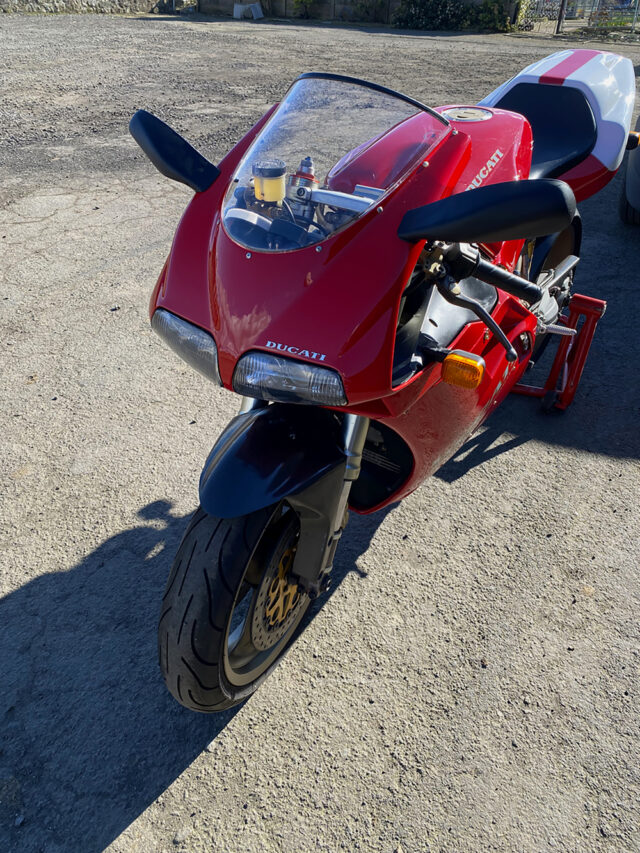 Ducati 916 SPS front