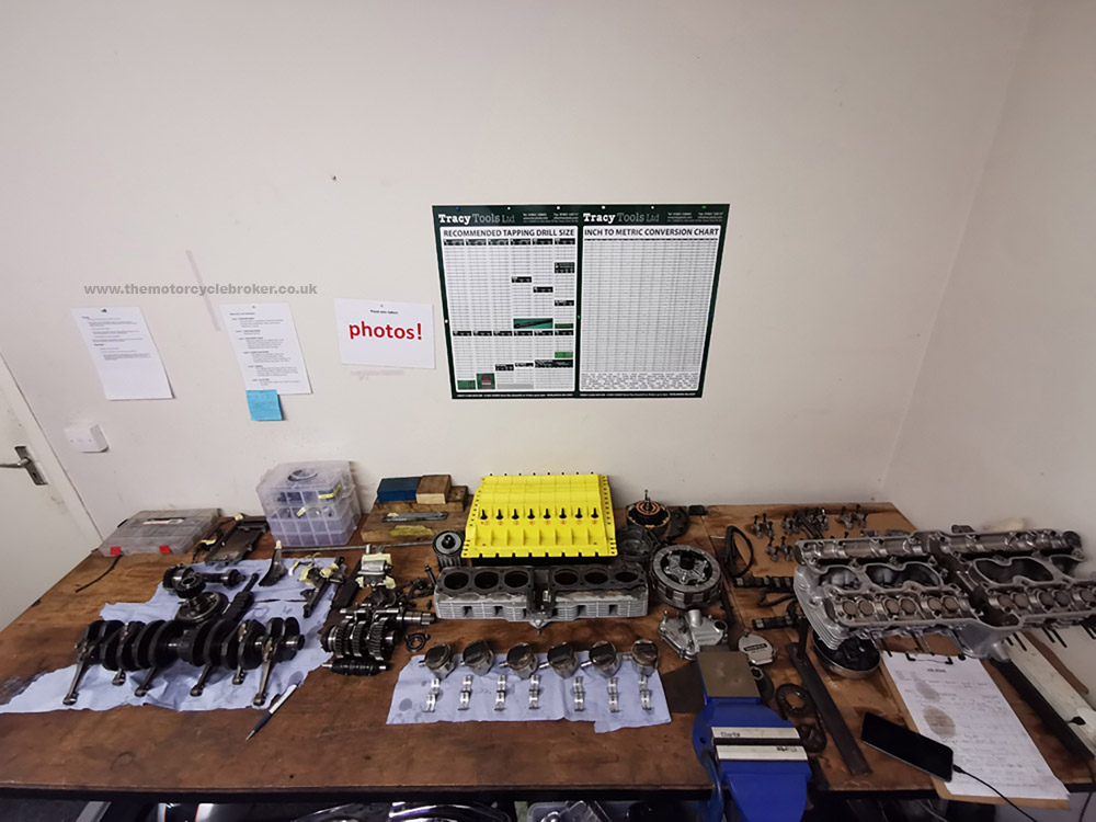 Honda CBX1000 engine laid out YES
