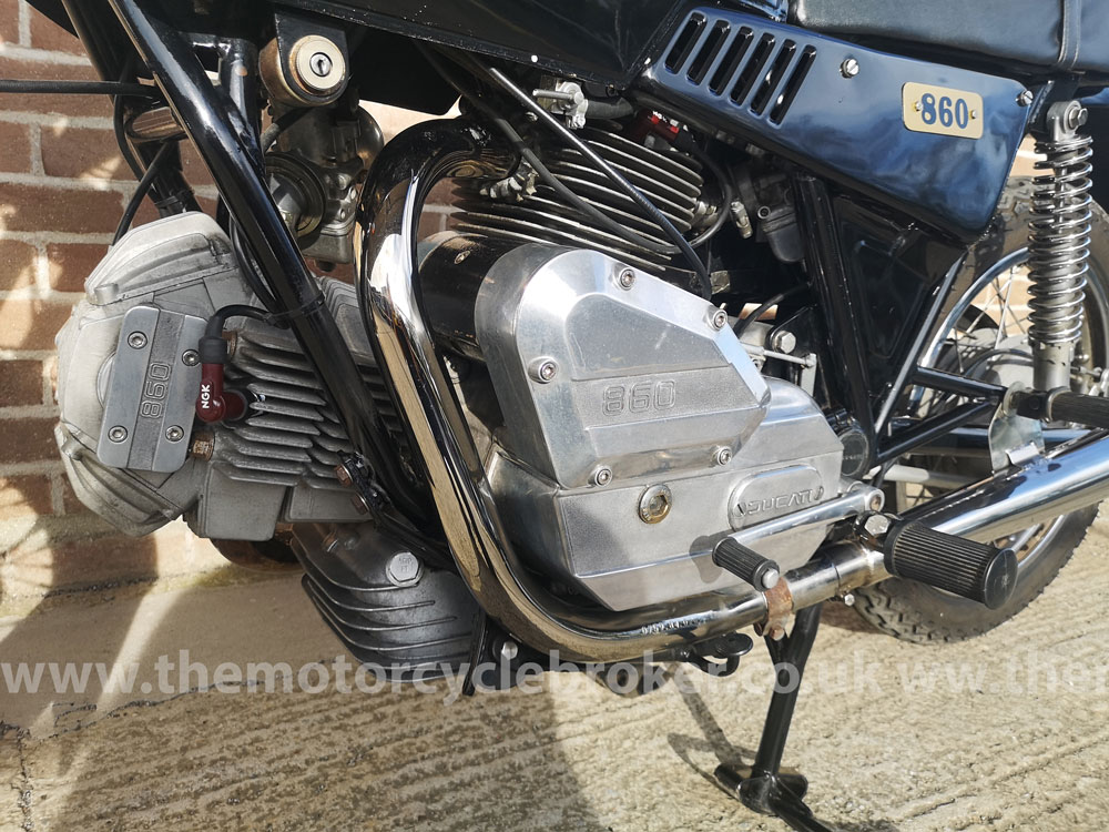 1976 Ducati 860 GT motor LHS