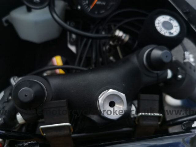 Suzuki RG500 MK4 top yoke